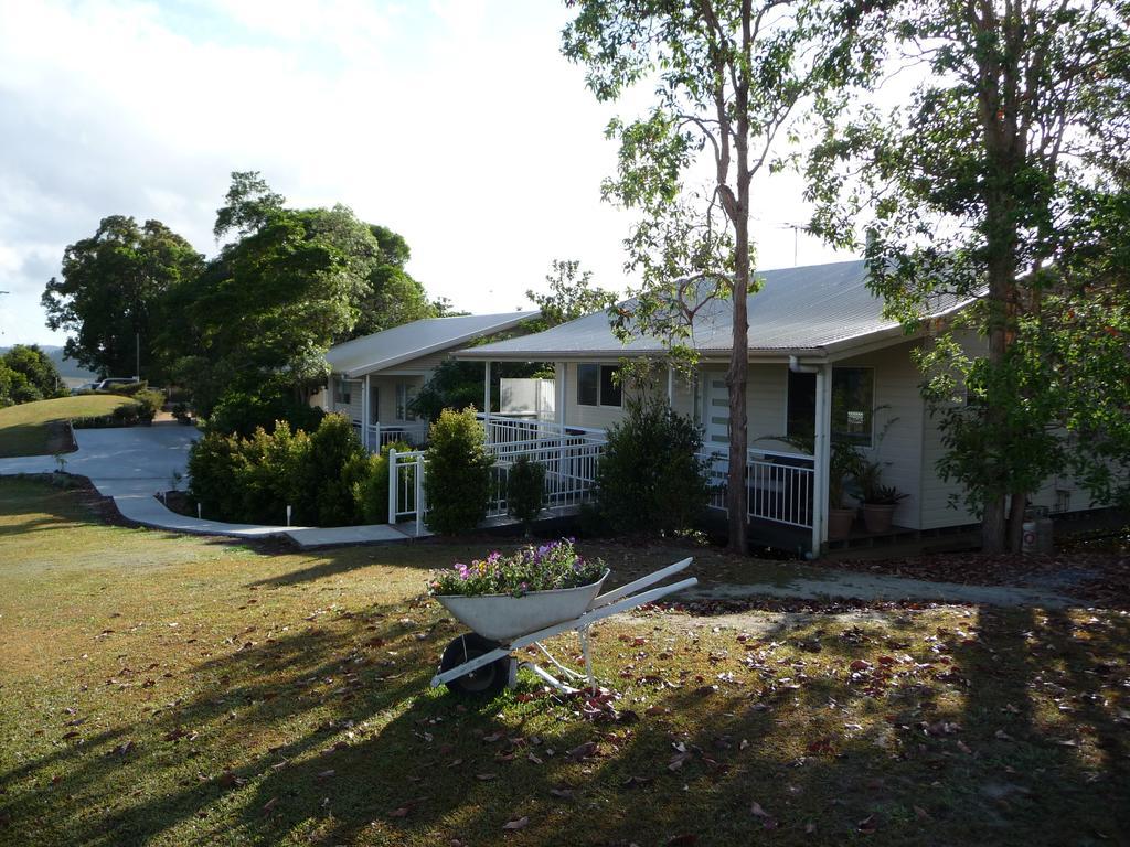 Tinaroo Sunset Retreat Bed and Breakfast Barrine Rum bild