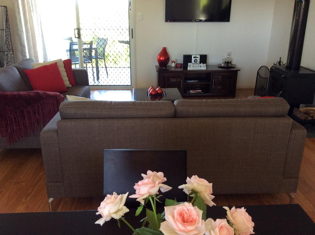 Tinaroo Sunset Retreat Bed and Breakfast Barrine Exteriör bild